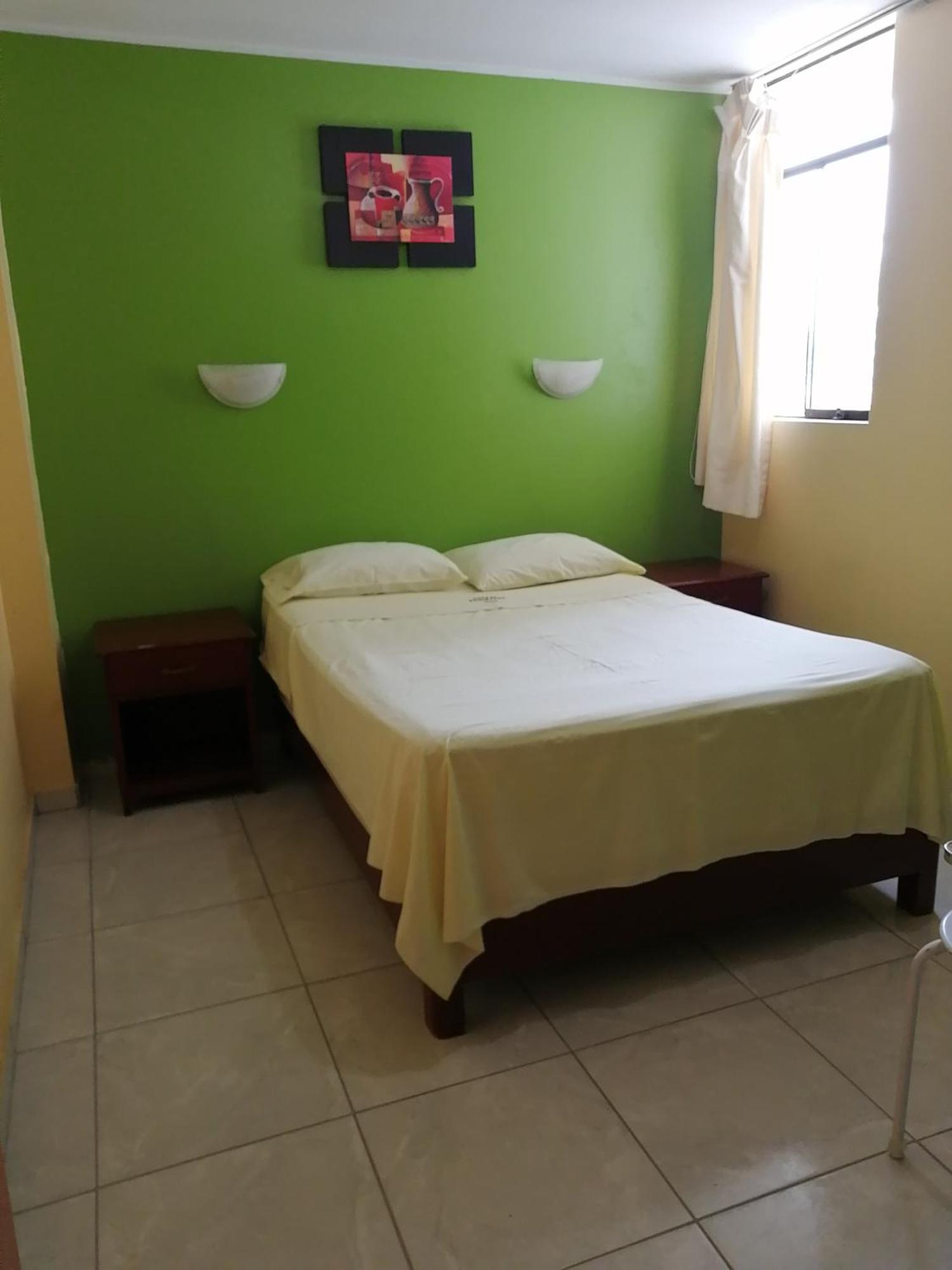 Hostal Boulevard Наска Экстерьер фото