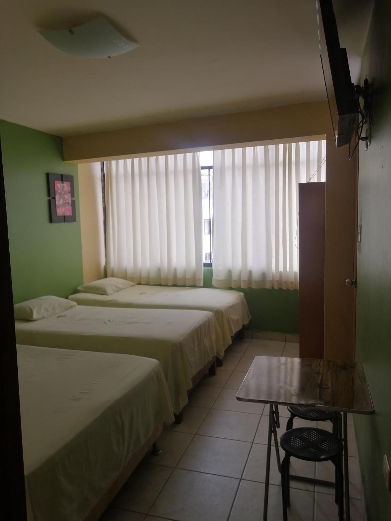 Hostal Boulevard Наска Экстерьер фото