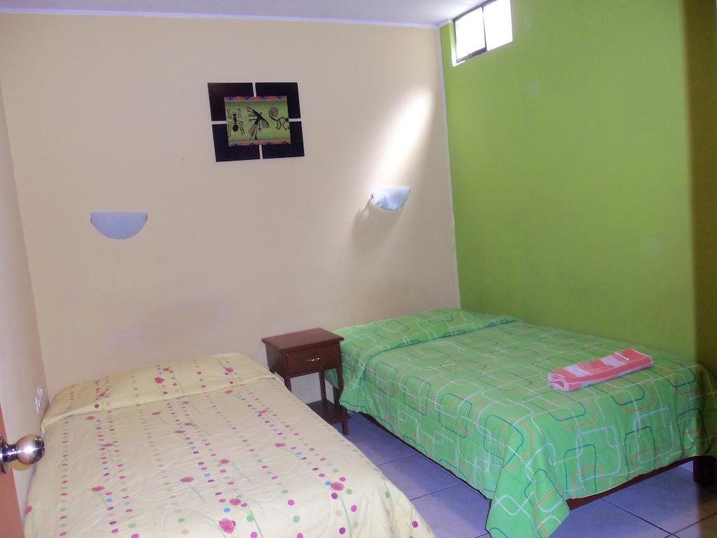 Hostal Boulevard Наска Экстерьер фото